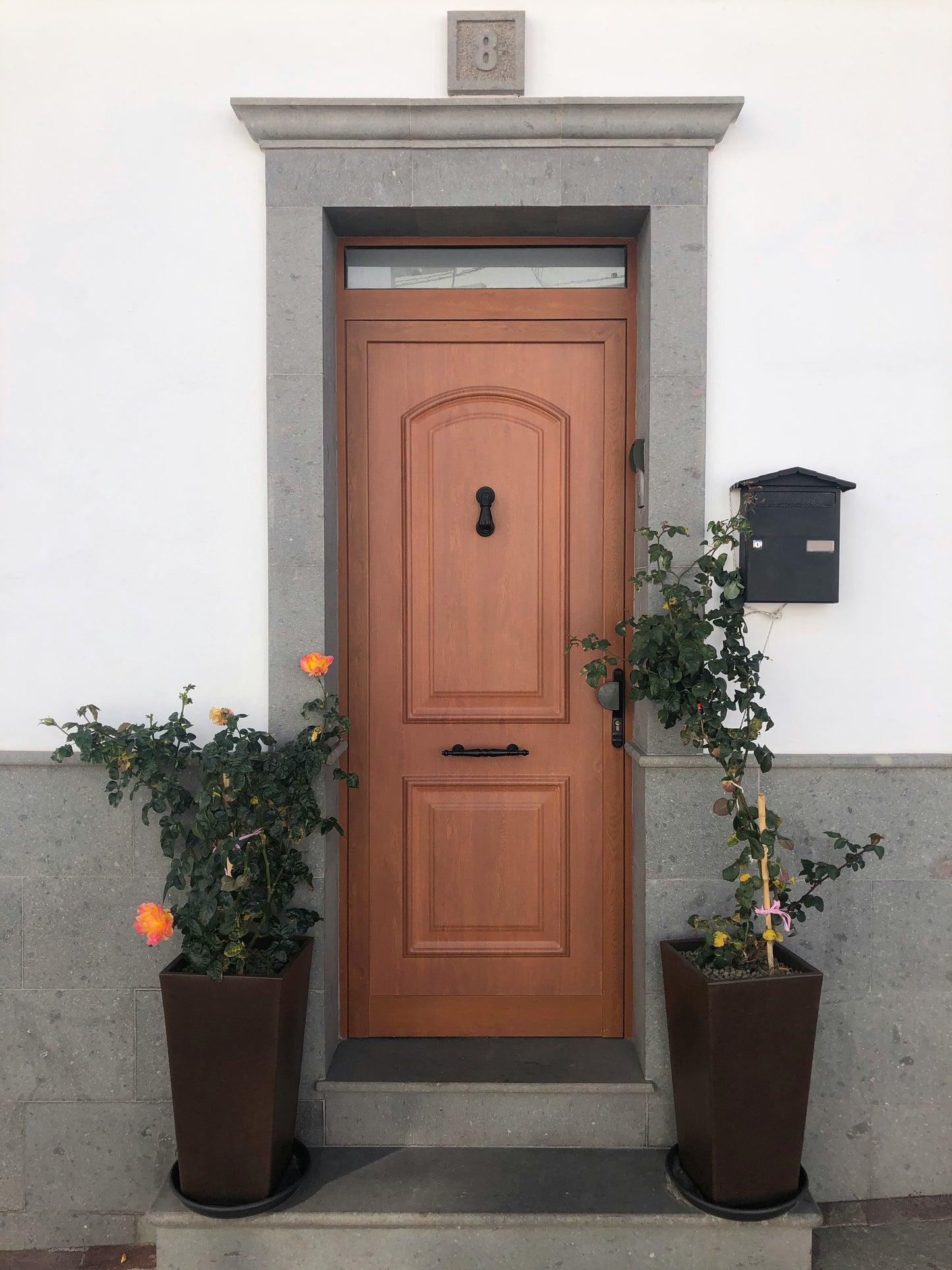 Portes d'entrée et de service - Ma boutique